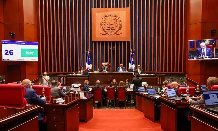 Senado dominicano avanza en Ley de Vacunas y pasantías públicas: un paso hacia la modernización estatal
