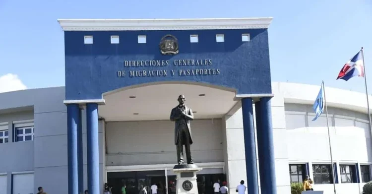 RD se consolida como destino de residencia: 249 mil extranjeros obtienen estatus legal en ocho años