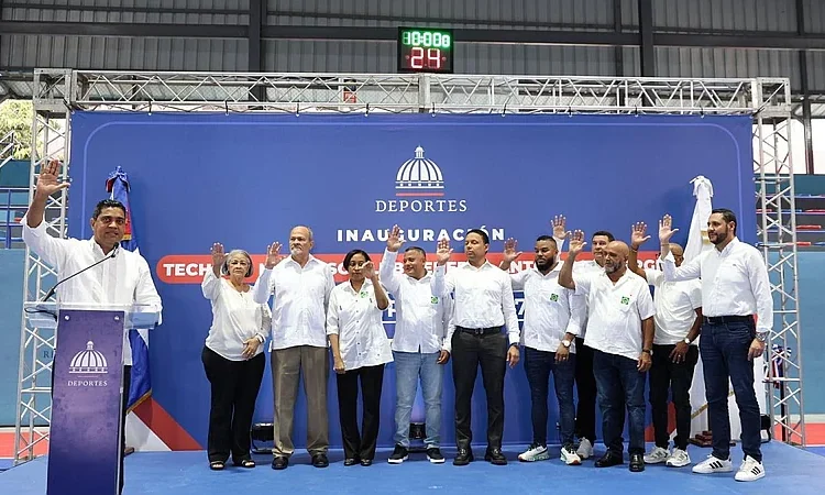 Gobierno de Abinader entrega multiuso número 62: un hito en la política deportiva y social del país