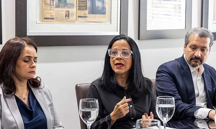 Reforma de telecomunicaciones en RD: empresas exigen diálogo ante llegada de Viettel y cambios en el mercado