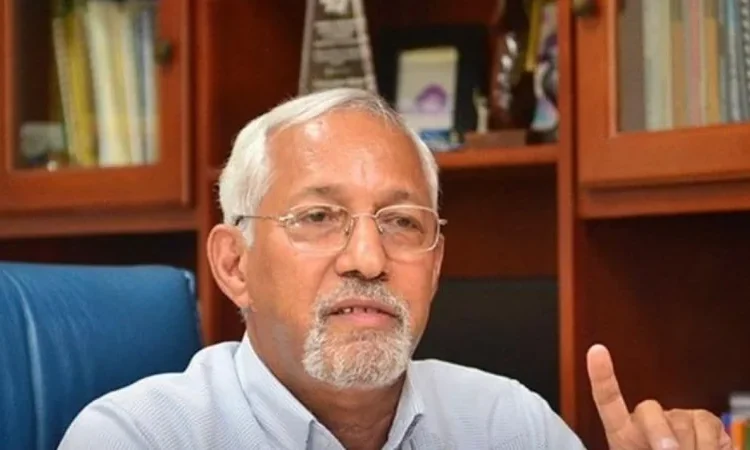 Inteligencia Artificial deja obsoletos los libros escolares dominicanos, según exministro