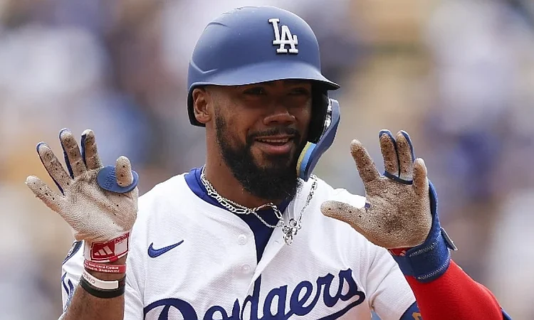 Dodgers vencen a Nationals sin Ohtani; Edman y Teoscar Hernández brillan