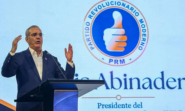 Abinader consolida poder en el PRM: oposición denuncia imposición y doble función