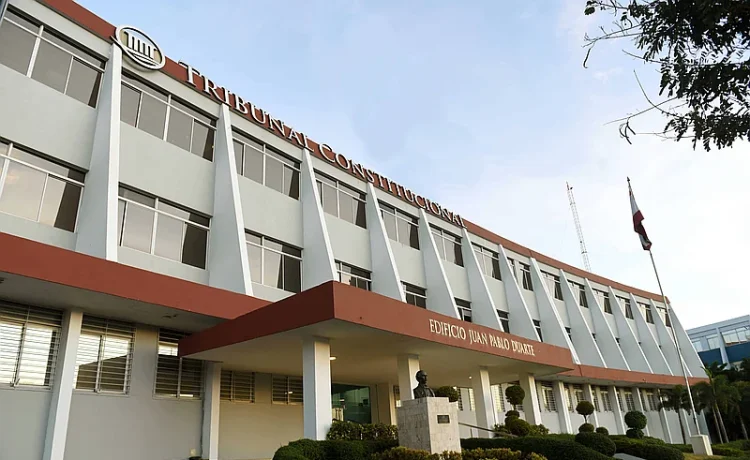 Tribunal Constitucional valida fiscalización patrimonial a directivos de Banreservas