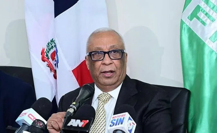 Toribio desmonta relato oficial: deuda dominicana creció más de 10 % en siete meses