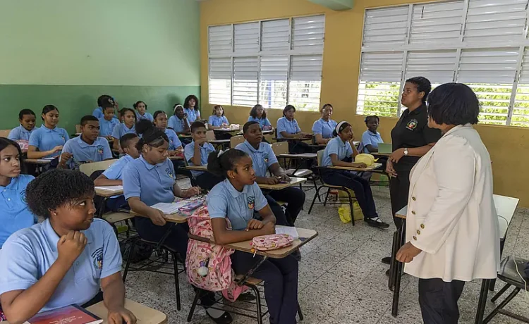PISA 2025: República Dominicana estanca aprendizajes pese a docentes mejor evaluados, una crisis global de aprendizaje