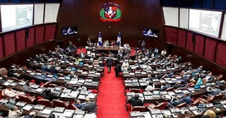 República Dominicana debate obligatoriedad del creole en la educación