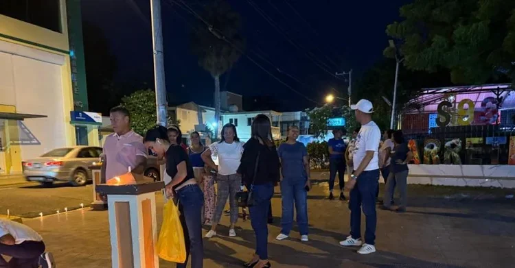 ADV intensifica protestas a nivel nacional: velas y paralización parcial en demanda de escuelas dignas