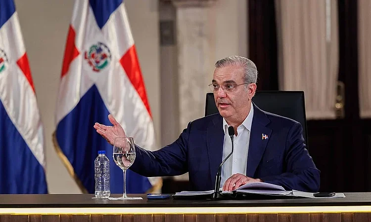 Abinader instala LA Agenda Semanal como nuevo formato de comunicación gubernamental