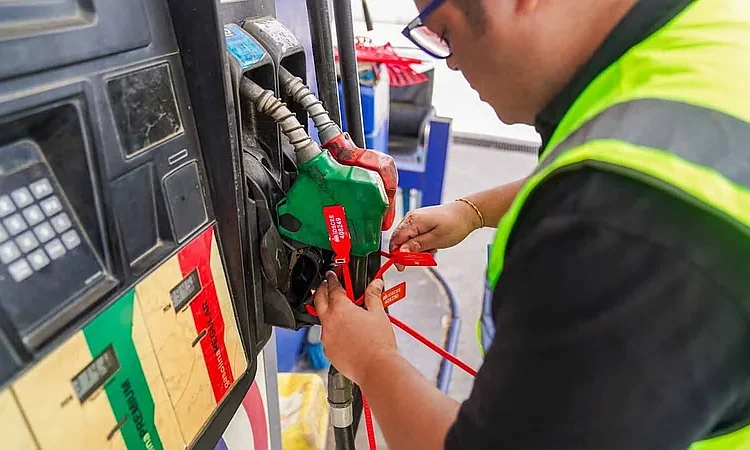 Gobierno extiende congelamiento de combustibles con subsidio récord de RD$1,631.5 millones