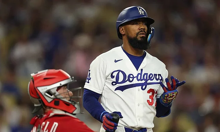 Teoscar Hernández resurgue como pieza clave en la búsqueda del tricampeonato de los Dodgers
