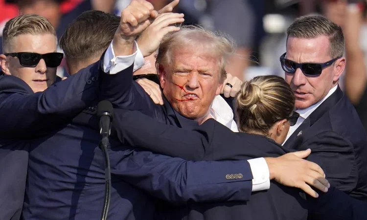 Trump aviva la teoría del complot demócrata sobre su atentado de 2024