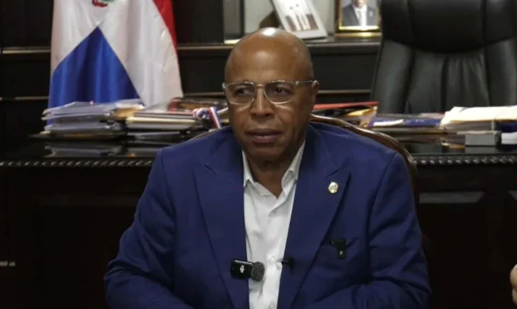 Pacheco ve "delicado" el proyecto de creole en las aulas y se suma al debate nacional