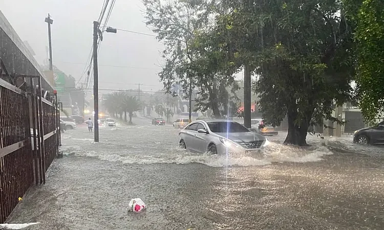 COE declara alerta verde en cinco provincias y el Distrito Nacional por intensas lluvias