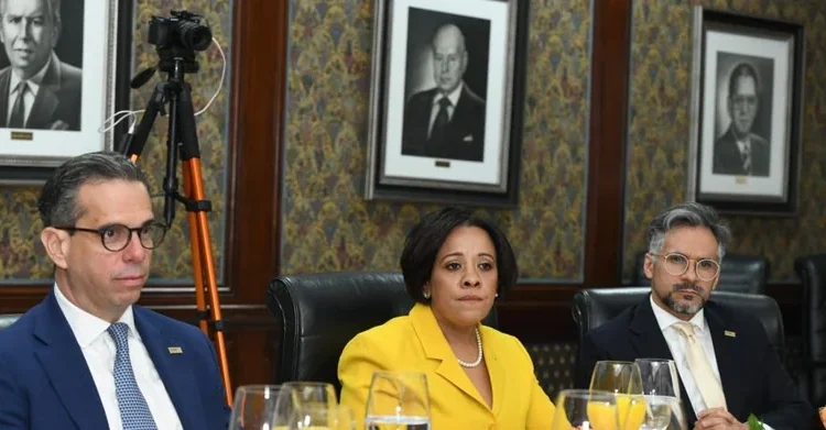 Conep: horario diferenciado requiere estudio técnico y política pública integral