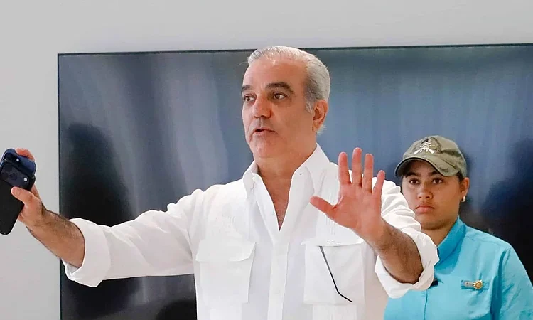 Gobierno dominicano supera crisis comercial con Haití sin postura oficial