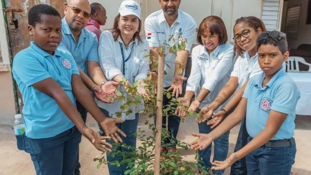 Distrito Nacional impulsa arbolado urbano con siembra en Capotillo