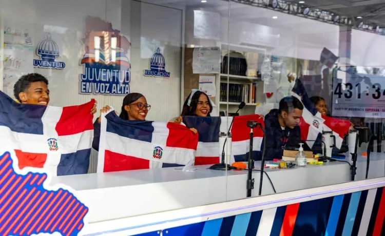 República Dominicana intenta arrebatar a Nigeria el récord Guinness de lectura en voz alta