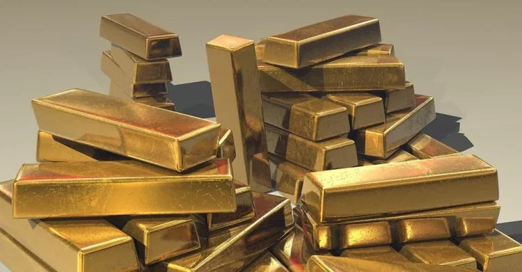 Oro como refugio global: economistas dominicanos proponen sumarlo a reservas del Banco Central