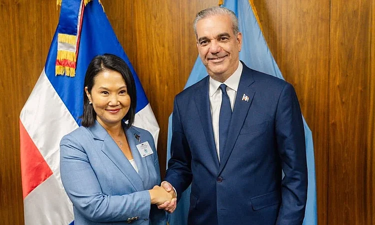Abinader y Fujimori acuerdan impulsar cooperación bilateral en primera reunión oficial