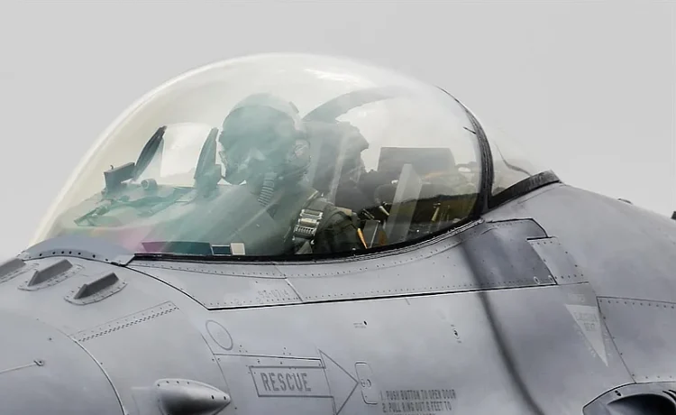 Taiwan suspende entrenamientos con aviones T-34 tras accidente mortal de dos pilotos