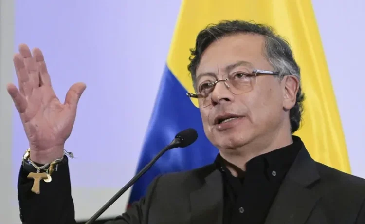 Trump irrumpe en elecciones colombianas con respaldo a De la Espriella; Petro denuncia intervención