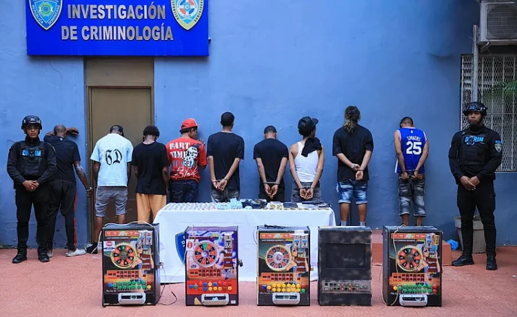 Policía intensifica operativos contra el microtráfico en el Distrito Nacional con nueve detenidos