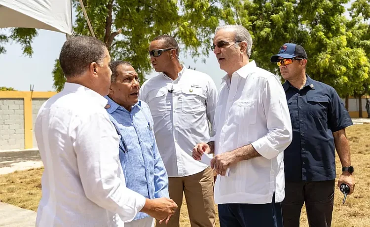 Abinader recibirá plan de infraestructura escolar para Independencia la próxima semana