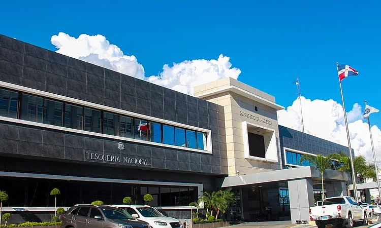 Estado dominicano avanza en interoperabilidad: Tesorería digitaliza certificaciones de INAVI