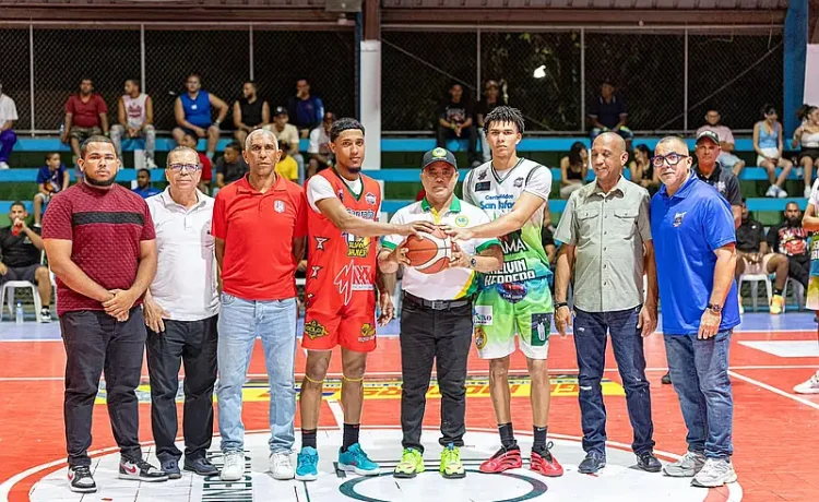 Julián Javier aplasta a La Grama 119-92 y toma ventaja en semifinal del baloncesto de Tenares