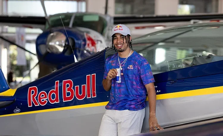 RD Javi representará a República Dominicana en la carrera de karts más grande del mundo contra Max Verstappen