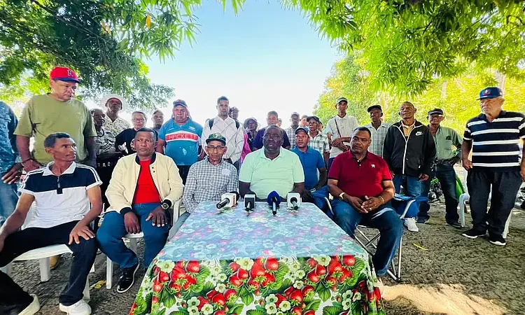 Parcelarios de San Juan escalan protestas por títulos de propiedad tras tres décadas