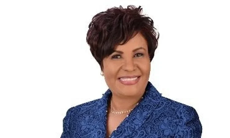 Otro decreto: Josefa Castillo es designada cónsul en Miami y Xiomara Guante directora del Inaipi