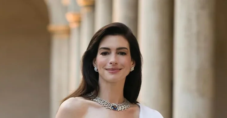 Anne Hathaway, Jonas Brothers y Dwayne Johson son reconocidos como Leyendas de Disney