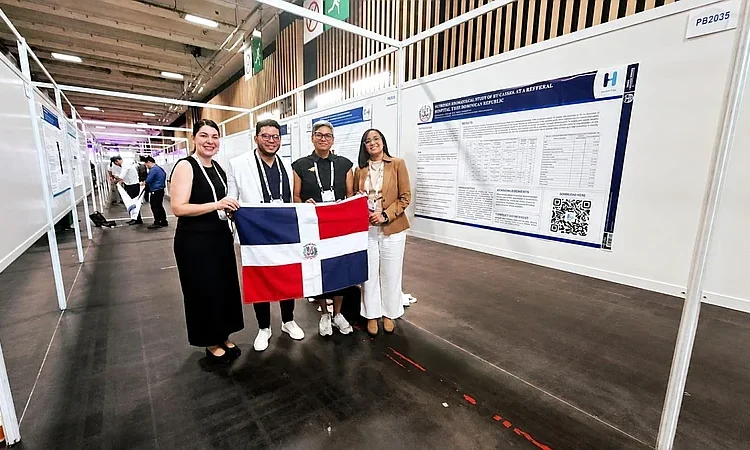 Médicos dominicanos participan en congreso sobre Hemostasia y trombosis en París