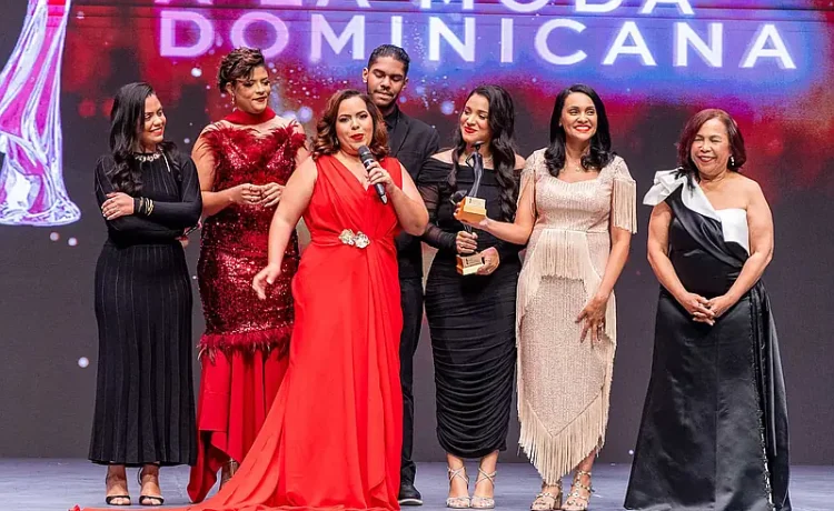 Fashion Freak Fest 2026 "Maison Caribe" recibe galardón como Evento del Año