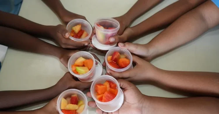 Desde sancocho hasta mandarina, así será el menú para el nuevo año escolar 2026-2027