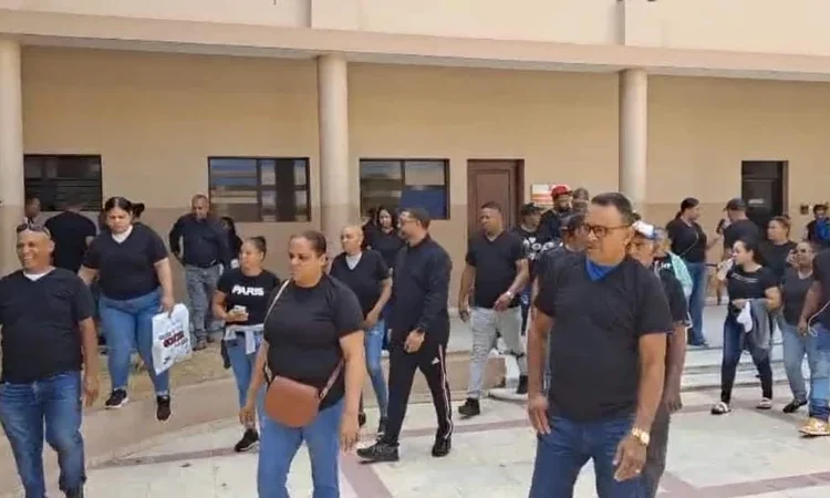 Aplazan medida de coerción contra propietarios de negocio por hombre hallado enterrado en Moca