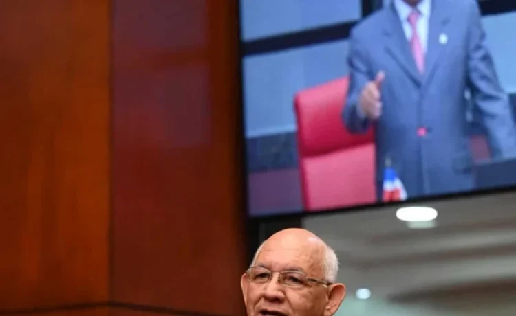 Senador pide transparencia sobre empresas que recibieron RD$1,475 millones en exoneraciones