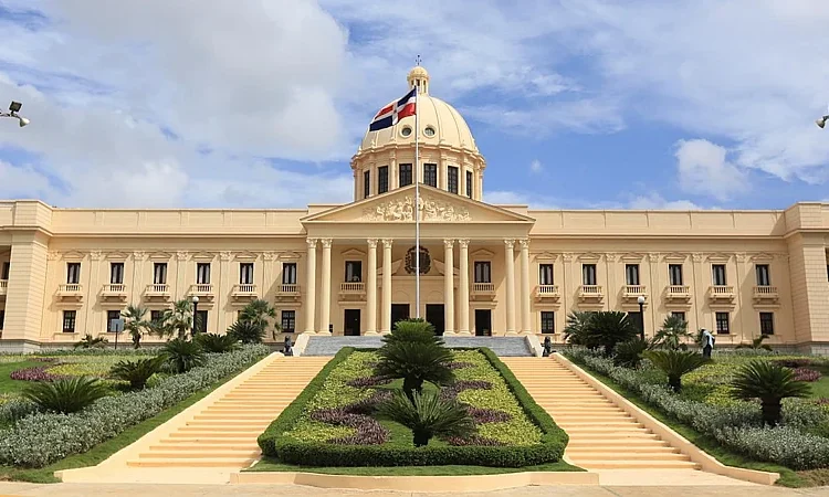 Prensa acreditada es excluida de cobertura en el Palacio Nacional