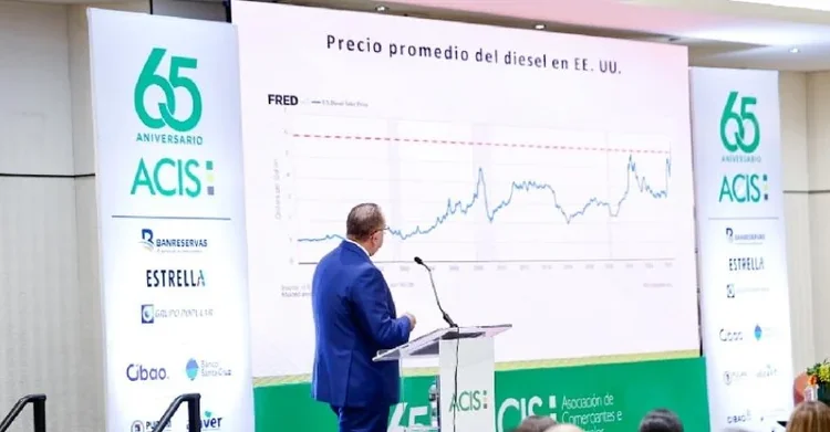 Díaz: subsidios generalizados benefician más al 20 % más rico de República Dominicana