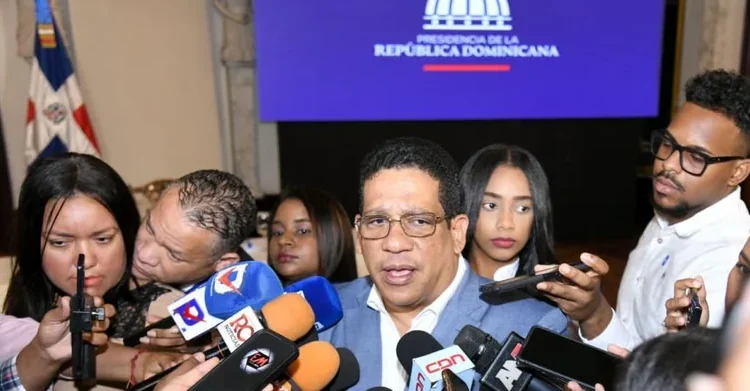 Gobierno defiende licitación del Inabie: Contrataciones Públicas dice que críticas son 'desde la ignorancia'