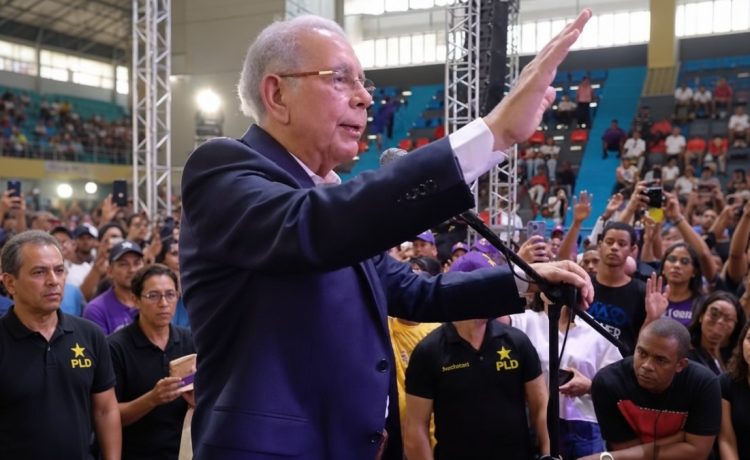 PLD suma 1,150 nuevos miembros en Barahona en jornada encabezada por Danilo Medina