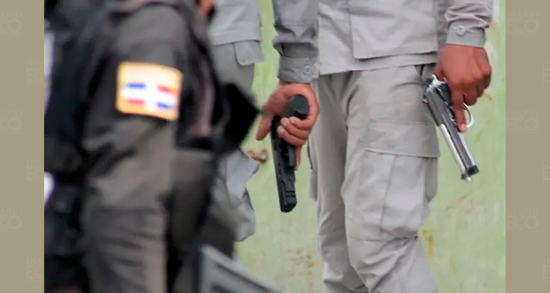 Dirección Regional Sur decomisa armas y drogas en allanamientos en Barahona