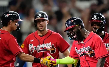 Michael Harris II impulsa a Bravos a eliminar a Filis y avanzar en playoffs