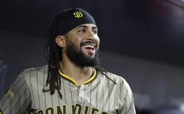San Diego y Milwaukee: duelo de equipos encendidos en la Serie Divisional de la Liga Nacional
