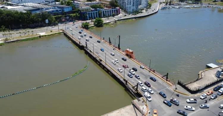 Puente Flotante fuera de servicio este sábado por maniobras navales en el Ozama