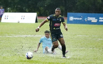 Alexander Jiménez decide con golazo desde larga distancia: Salcedo FC hunde al Moca FC en el Apertura LDF