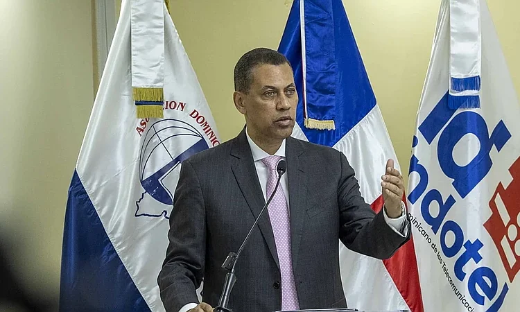 PRM bajo presión: Guido Gómez Mazara exige frenar proselitismo anticipado y uso de recursos públicos