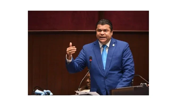 Crespo plantea IA para ciudades inclusivas y alerta sobre dependencia tecnológica